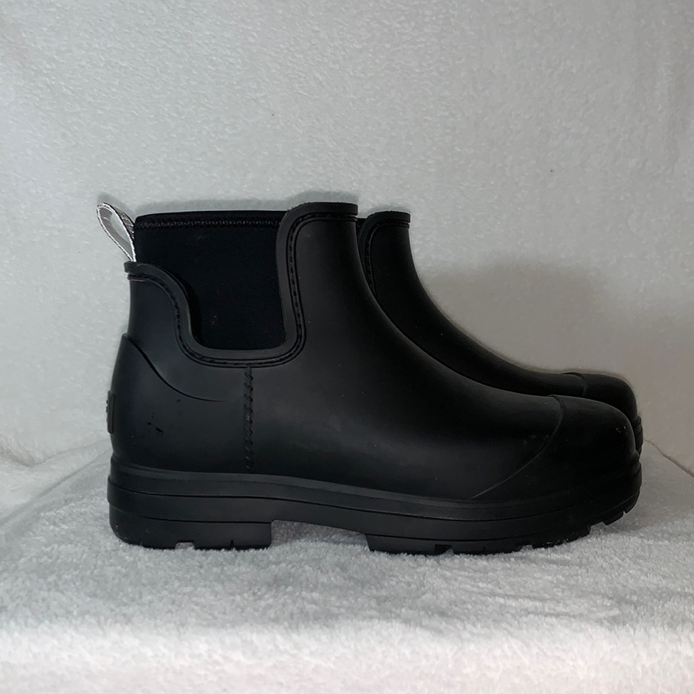 UGG Droplet Rubber Rainboots women’s size 7 *NEW*